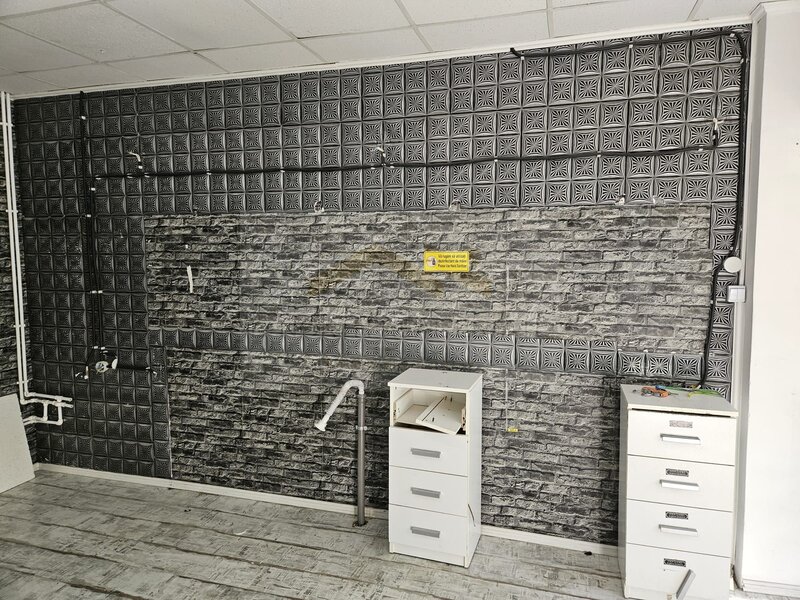 Constantin Brancoveanu Spatiu comercial 45 mp, vitrina, zona cu vad