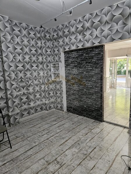 Constantin Brancoveanu Spatiu comercial 45 mp, vitrina, zona cu vad